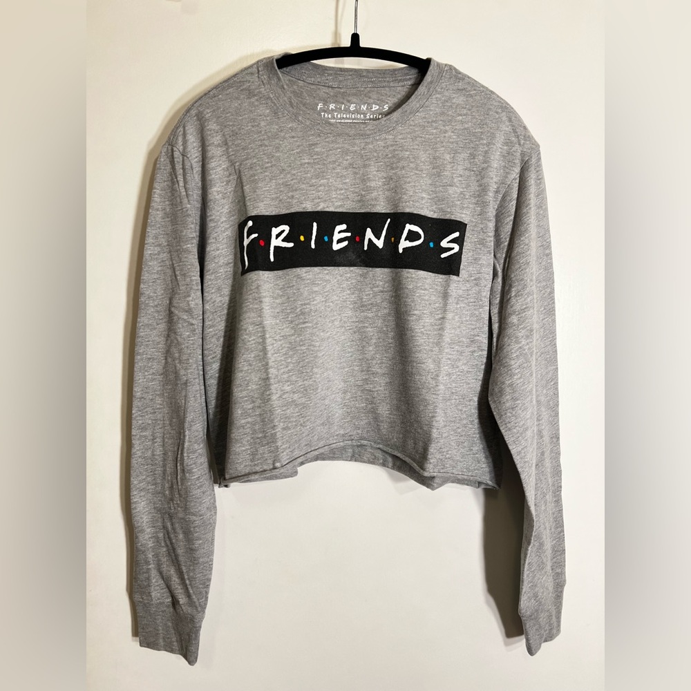 FRIENDS Gray Long Sleeve Graphic Cropped Top
